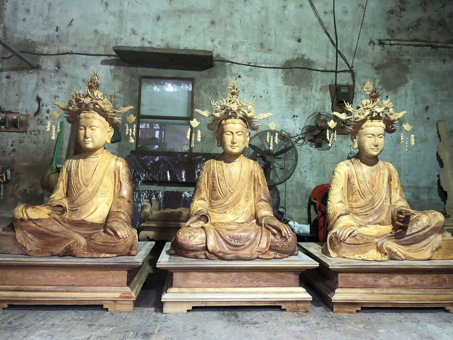 Tượng mộc Tam Tòa Thánh Mẫu