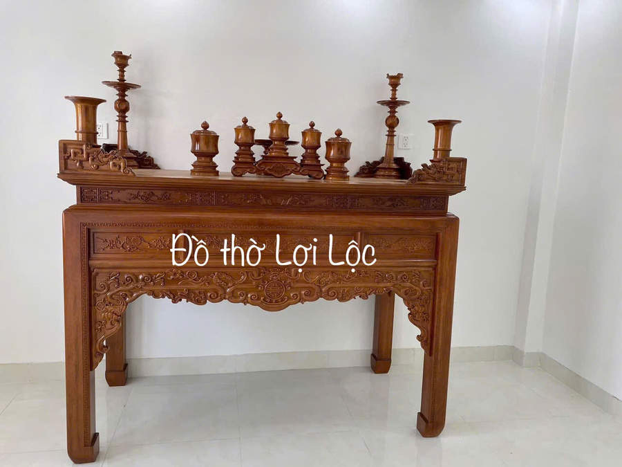 Mẫu án thờ 003