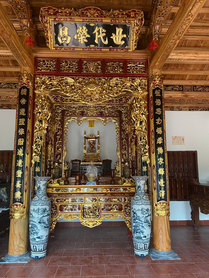 Mẫu gian thờ theo lối cổ 3 gian 015
