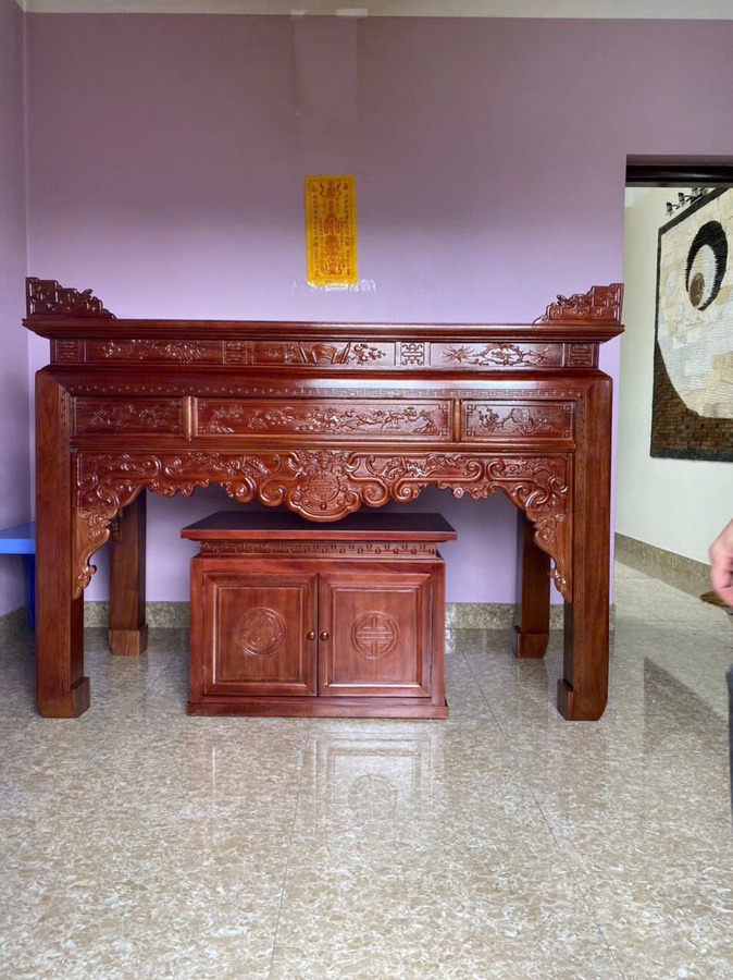 Mẫu án thờ 007