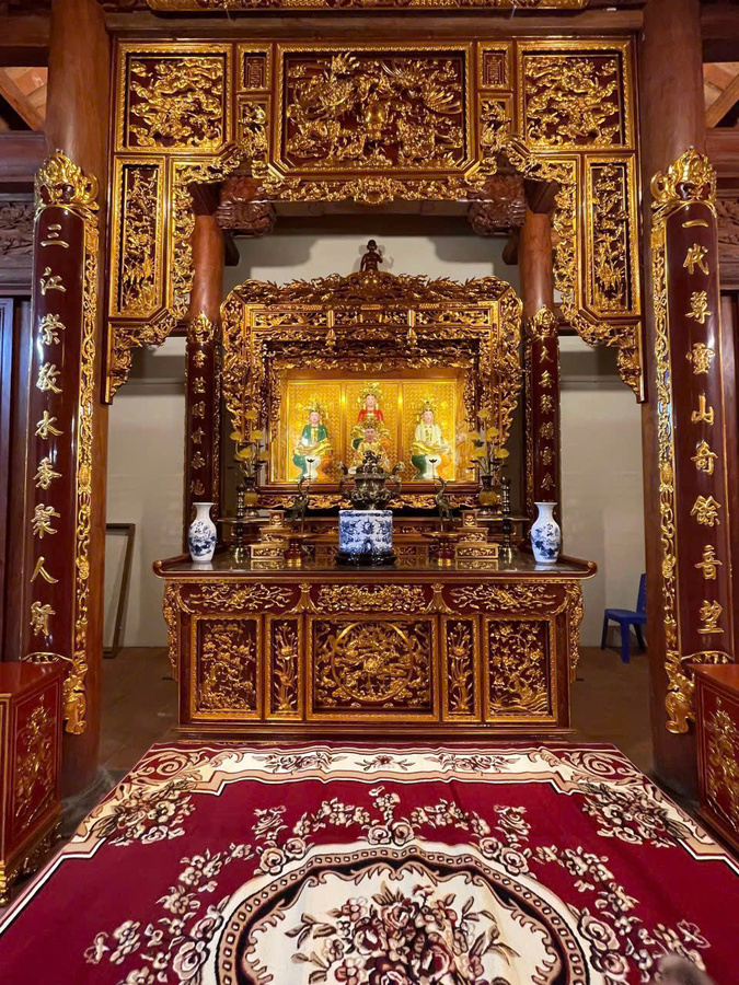 Mẫu điện thờ tư gia 006