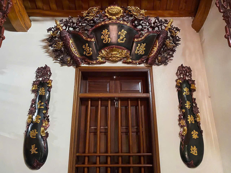 Cuốn thư câu đối 013