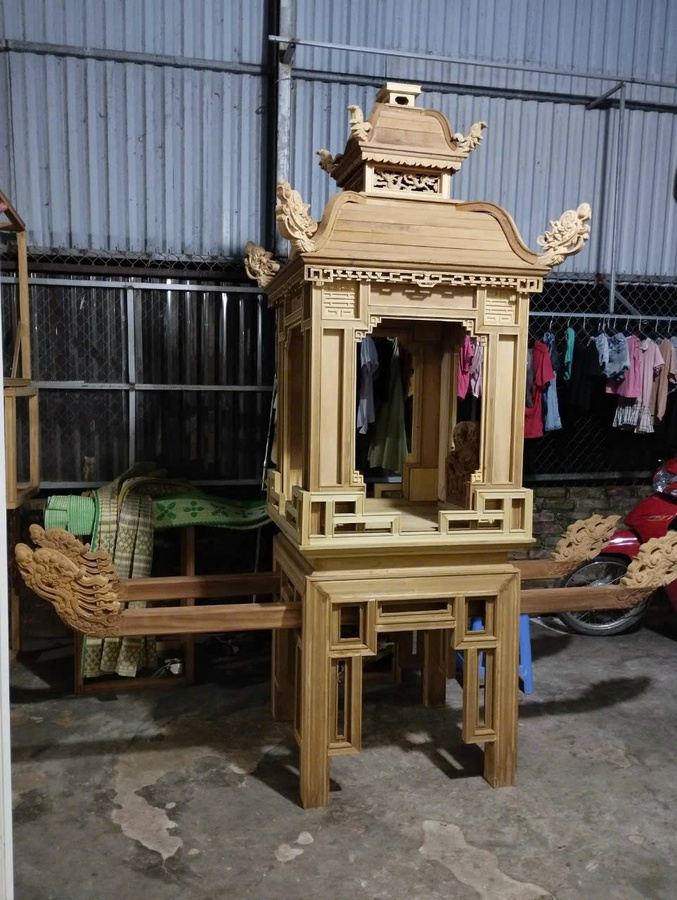 Mẫu kiệu 002